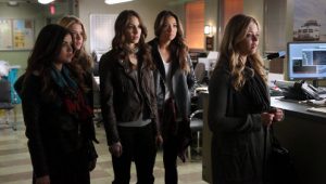 Pretty Little Liars 5×2 online sa prevodom