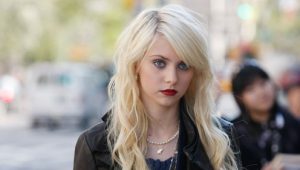 Gossip Girl 3×7 online sa prevodom
