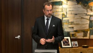 Suits 2×15 online sa prevodom
