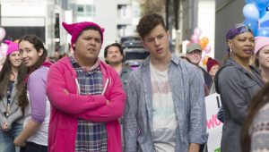 Modern Family 8×20 online sa prevodom