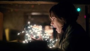 Stranger Things 1×3 online sa prevodom